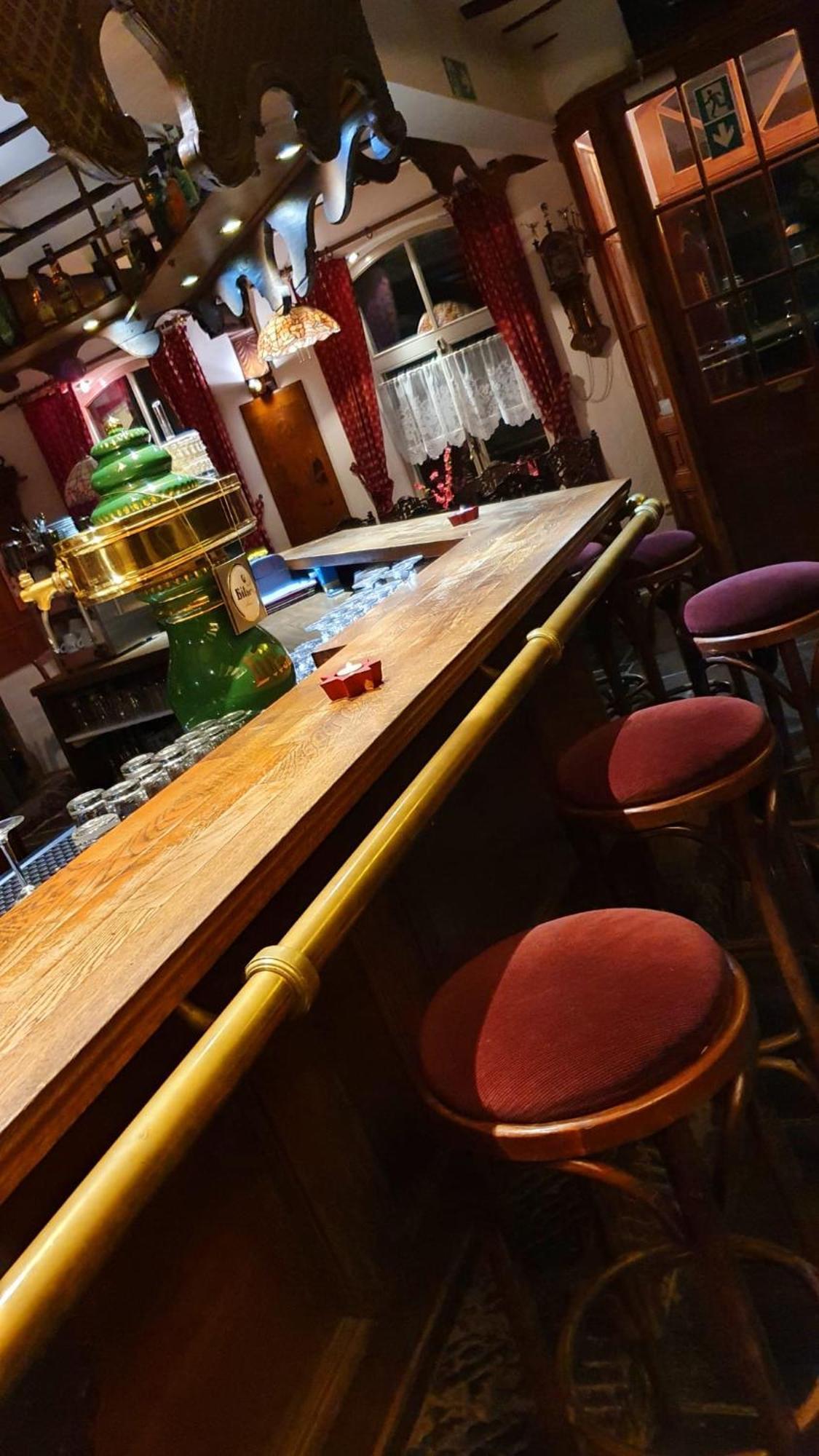 Hotel Zur Bruecke ヘルツォーゲンラート エクステリア 写真
