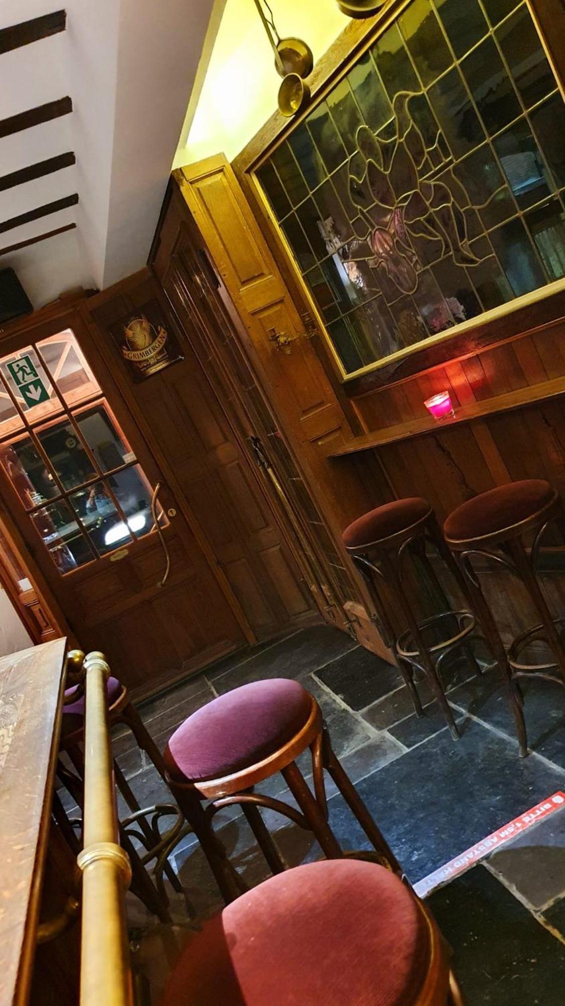 Hotel Zur Bruecke ヘルツォーゲンラート エクステリア 写真